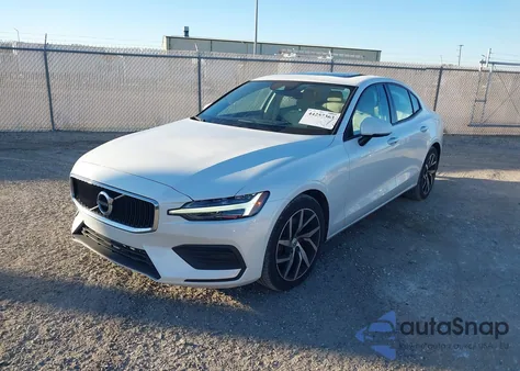 2020 Volvo S60 T5 Momentum z USA, uszkodzony, nr VIN 7JR102FKXLG054704